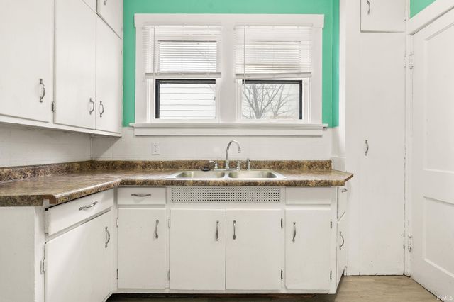 604 W State Boulevard, Fort Wayne, IN 46808