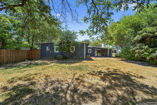 139 Timberlane Dr, San Antonio, TX 78209