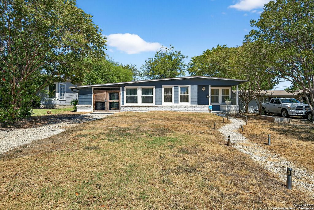 139 Timberlane Dr, San Antonio, TX 78209