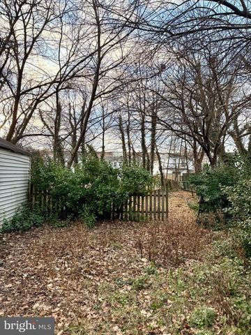 136 MAPLE TER, Merchantville, NJ 08109