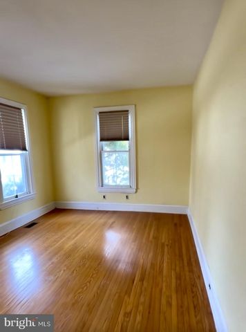 136 MAPLE TER, Merchantville, NJ 08109