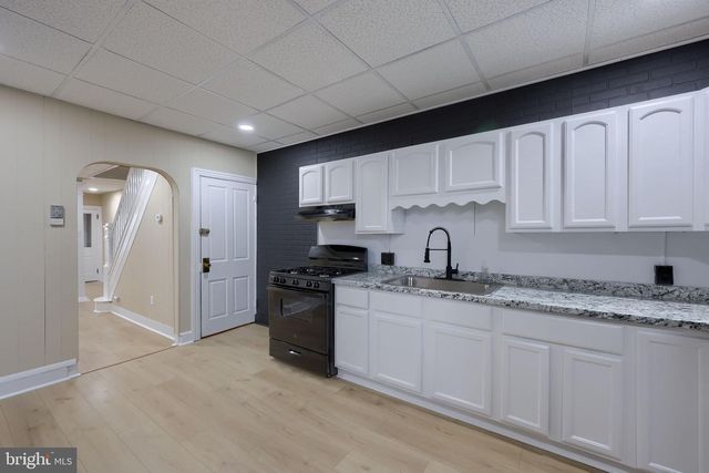 138 S 6TH ST, Columbia, PA 17512