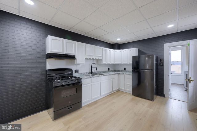 138 S 6TH ST, Columbia, PA 17512