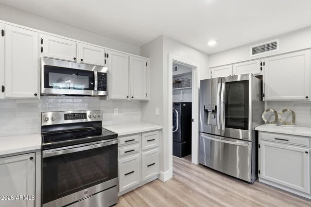 15233 N 51ST Street, Scottsdale, AZ 85254