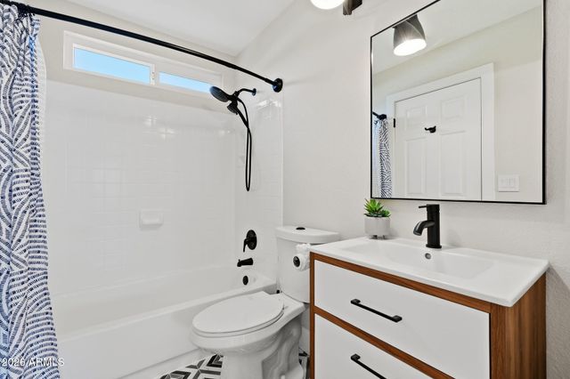 15233 N 51ST Street, Scottsdale, AZ 85254