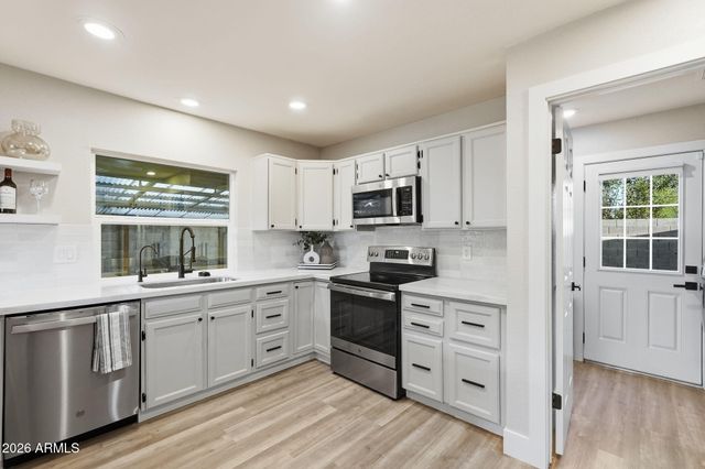15233 N 51ST Street, Scottsdale, AZ 85254