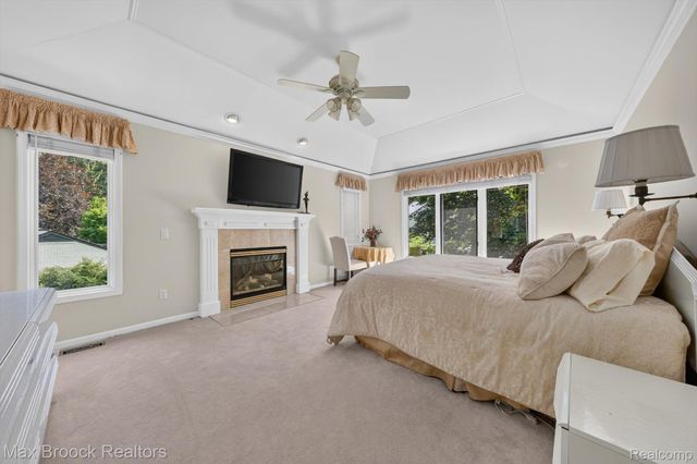 27261 Apple Tree Lane, Franklin Village, MI 48025
