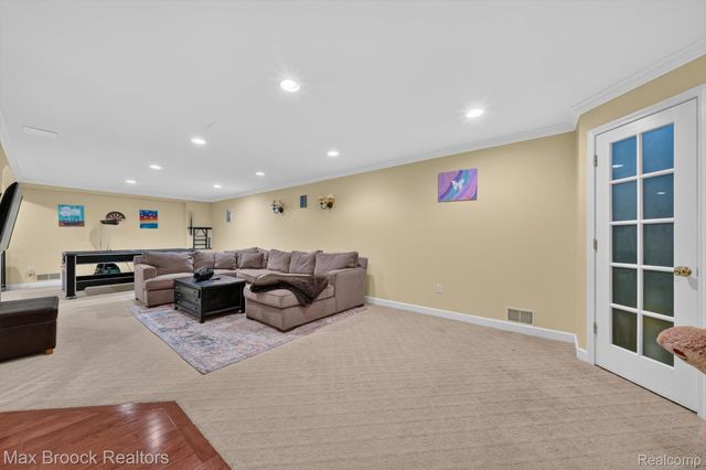 27261 Apple Tree Lane, Franklin Village, MI 48025