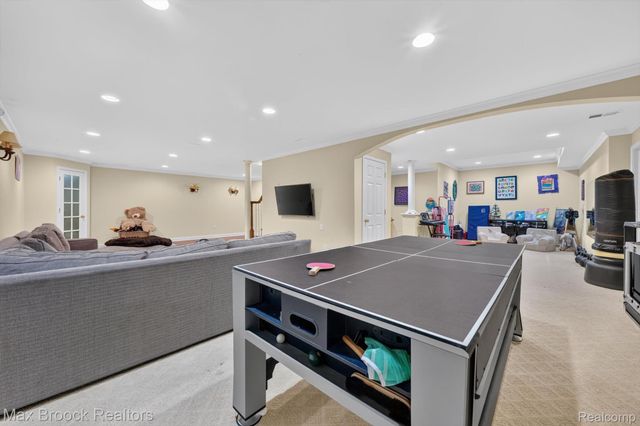 27261 Apple Tree Lane, Franklin Village, MI 48025