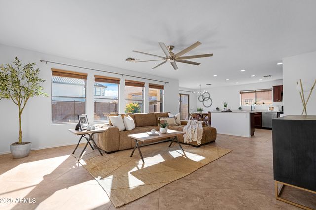 3771 E BETSY Lane, Gilbert, AZ 85296