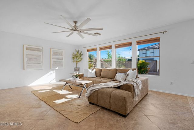 3771 E BETSY Lane, Gilbert, AZ 85296