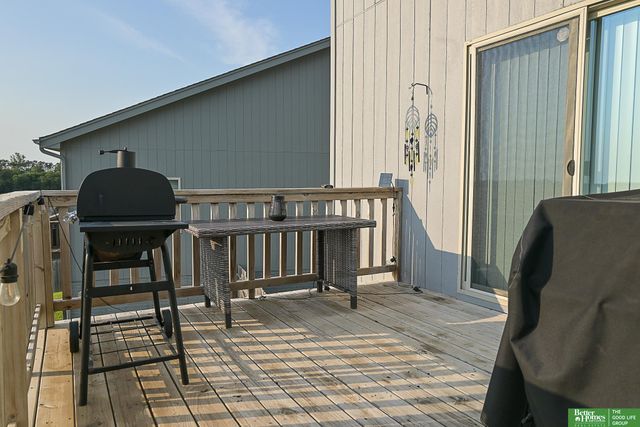 7710 N 82nd Avenue, Omaha, NE 68122