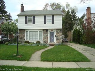 1711 VILLA Road, Birmingham, MI 48009
