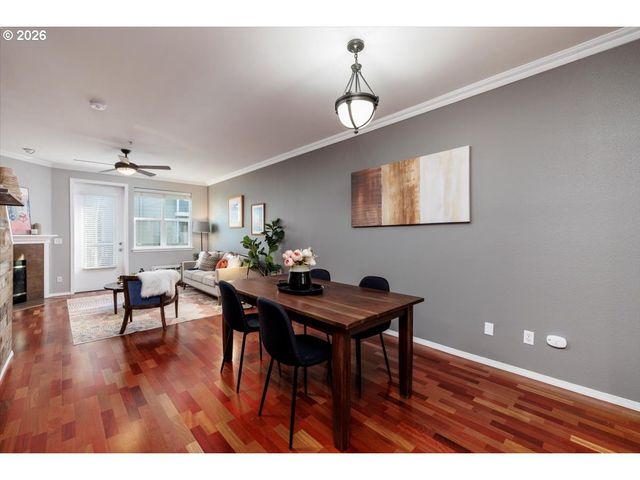 723 Se FAIRWINDS Loop BLDG H, Vancouver, WA 98661