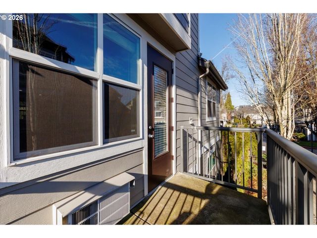 723 Se FAIRWINDS Loop BLDG H, Vancouver, WA 98661