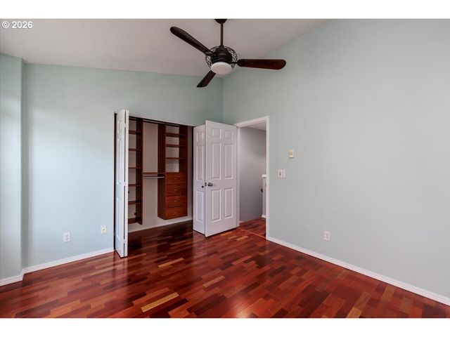 723 Se FAIRWINDS Loop BLDG H, Vancouver, WA 98661