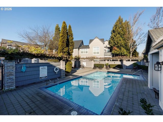 723 Se FAIRWINDS Loop BLDG H, Vancouver, WA 98661