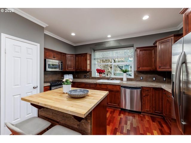 723 Se FAIRWINDS Loop BLDG H, Vancouver, WA 98661