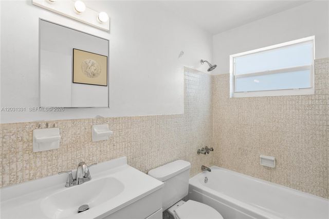 856 SW 10th Street 1, Hallandale Beach, FL 33009