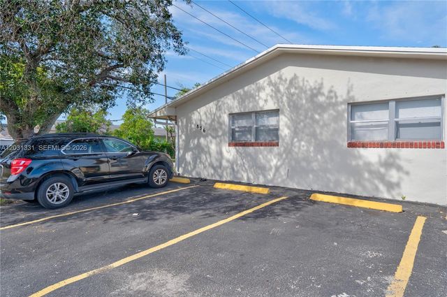 856 SW 10th Street 1, Hallandale Beach, FL 33009