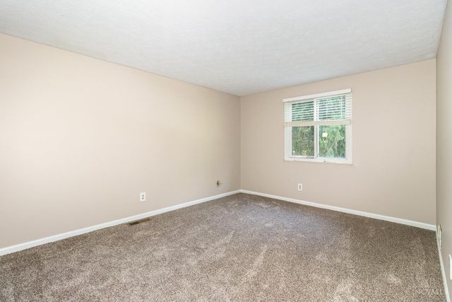 3227 Algus Lane, Green Twp, OH 45248