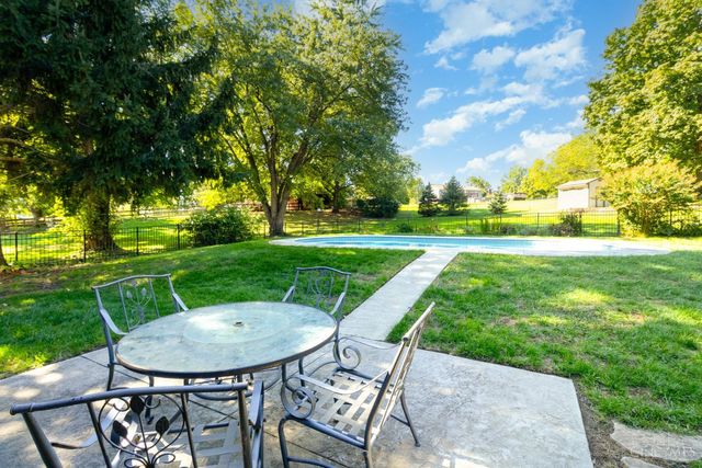 3227 Algus Lane, Green Twp, OH 45248