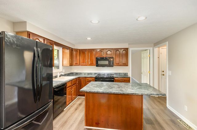 3227 Algus Lane, Green Twp, OH 45248