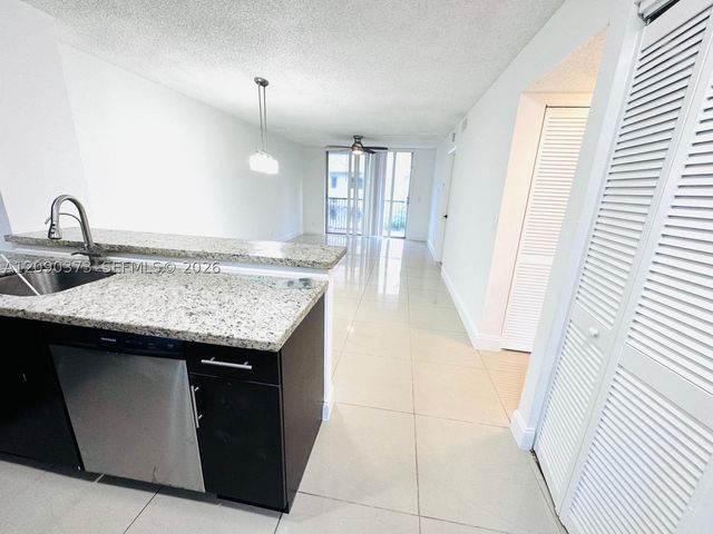 8730 N Sherman Cir 302, Miramar, FL 33025