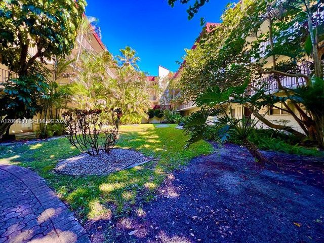3300 Spanish Moss Terrace 206, Lauderhill, FL 33319