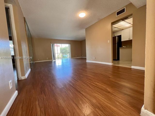 3300 Spanish Moss Terrace 206, Lauderhill, FL 33319
