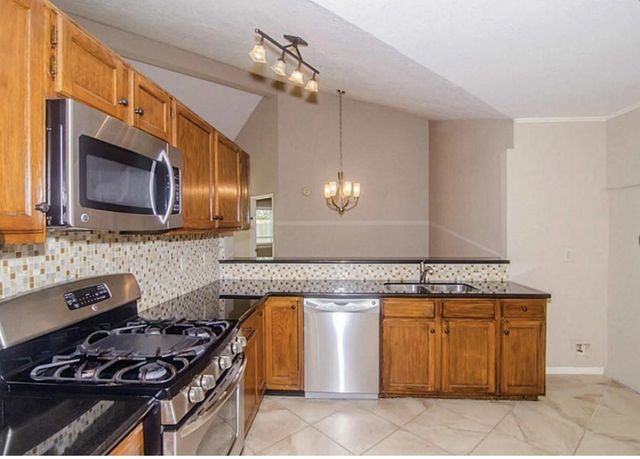 6910 Brockington Drive, Katy, TX 77494