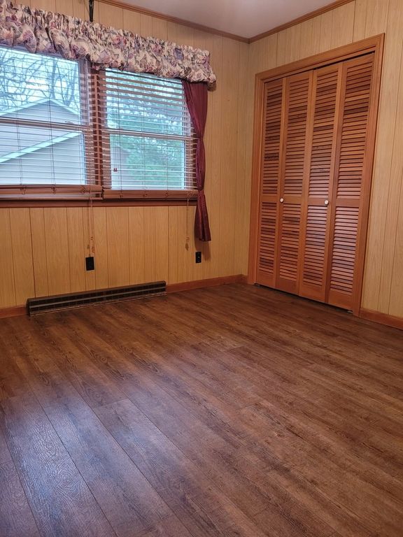 Image 32 of property listing at 25 Wildwood Drive, Mt Vernon, IL 62864