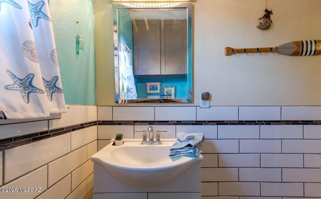 1320 E Hampton Street, Tucson, AZ 85719