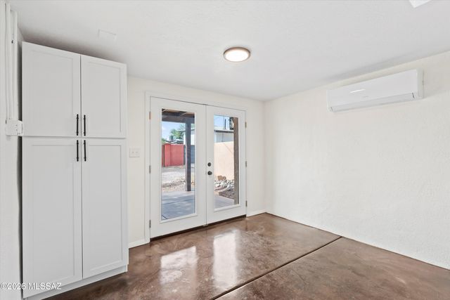 1320 E Hampton Street, Tucson, AZ 85719