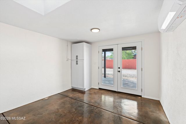 1320 E Hampton Street, Tucson, AZ 85719