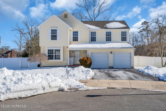 16 S Olympia Drive, Waretown, NJ 08758