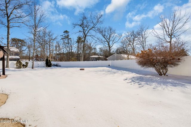 16 S Olympia Drive, Waretown, NJ 08758