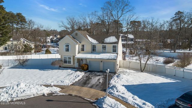 16 S Olympia Drive, Waretown, NJ 08758