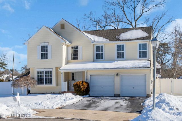 16 S Olympia Drive, Waretown, NJ 08758