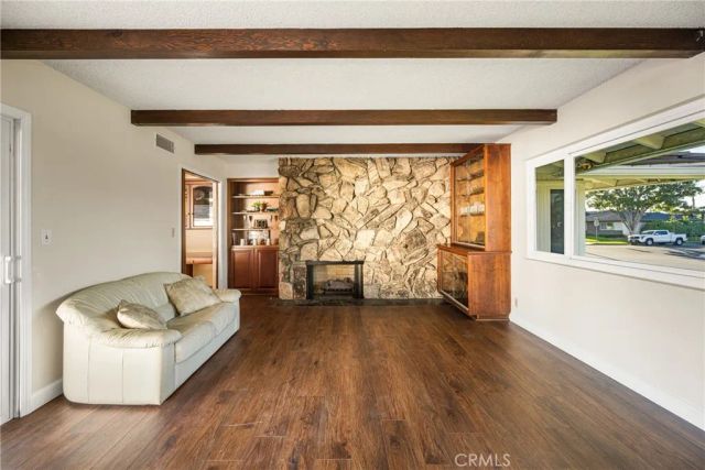 13614 Dall Lane, North Tustin, CA 92705