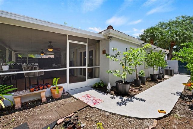 19291 NW 90th Court, Hialeah, FL 33018