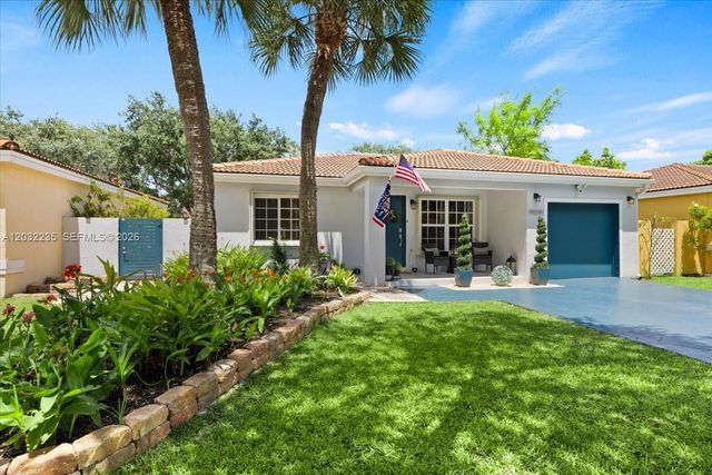 19291 NW 90th Court, Hialeah, FL 33018
