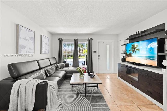 19291 NW 90th Court, Hialeah, FL 33018