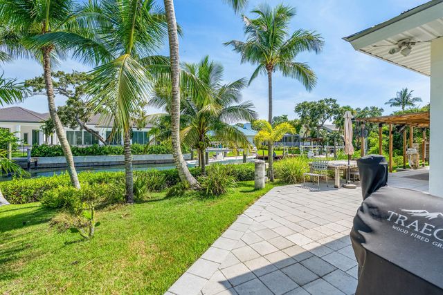 649 E Causeway Boulevard, Vero Beach, FL 32963