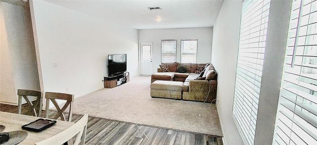 38457 HONEYSUCKLE DRIVE, Dade City, FL 33525