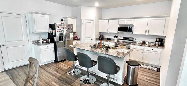 38457 HONEYSUCKLE DRIVE, Dade City, FL 33525