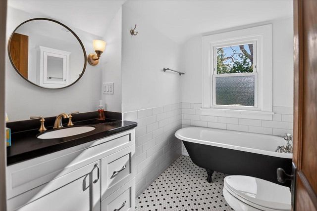 129 Dunning Street, Madison, WI 53704