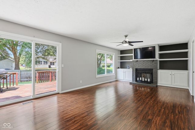 245 Whispering Willow Court, Noblesville, IN 46060