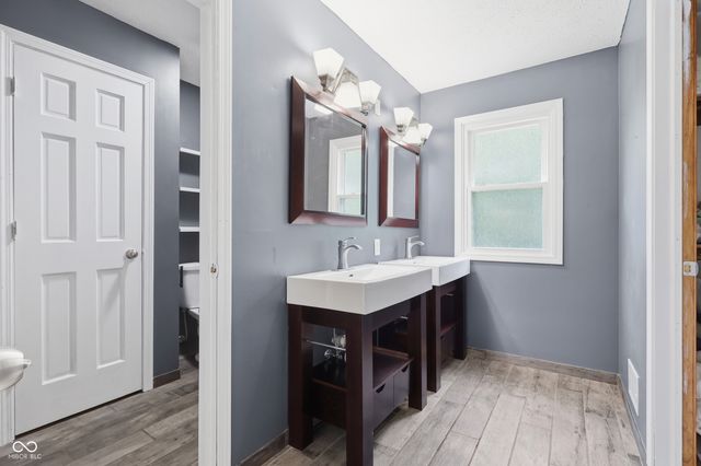 245 Whispering Willow Court, Noblesville, IN 46060
