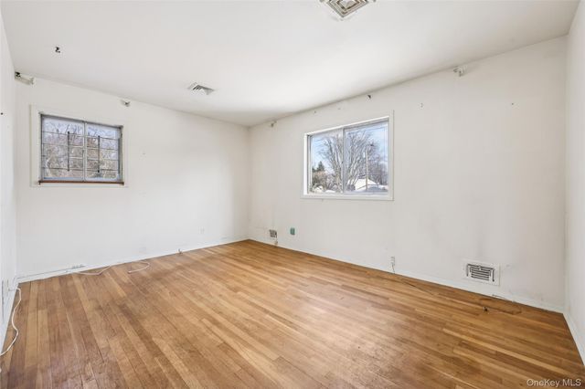 25 Freund Drive, Nanuet, NY 10954